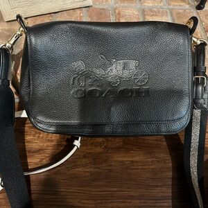 Black purse like new